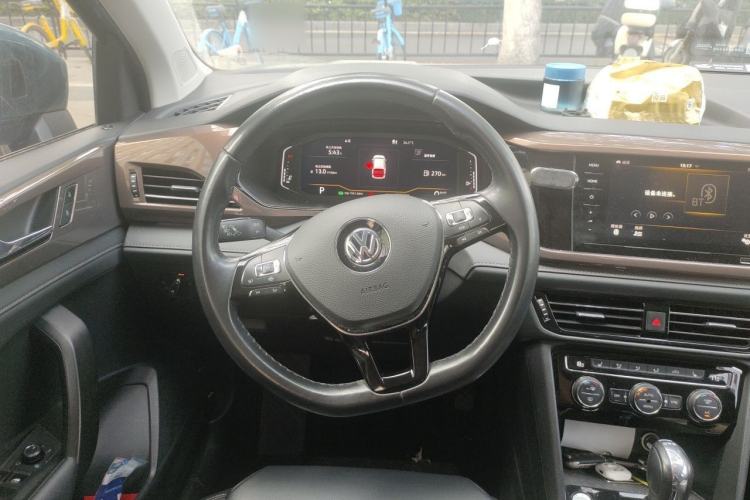 Used Volkswagen Tharu 2020 280TSI Two-Wheel-Drive Flagship Version China VI Steering Wheel