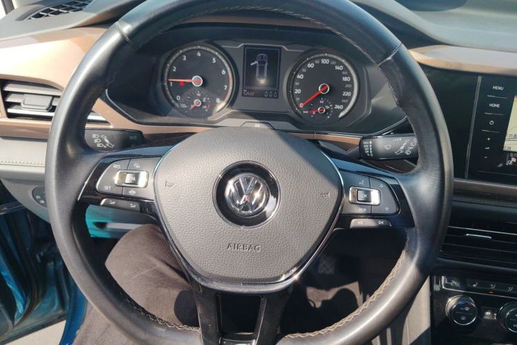 Used Volkswagen Tharu 2020 280TSI Two-Wheel Drive Luxury Edition China VI Standard Steering Wheel