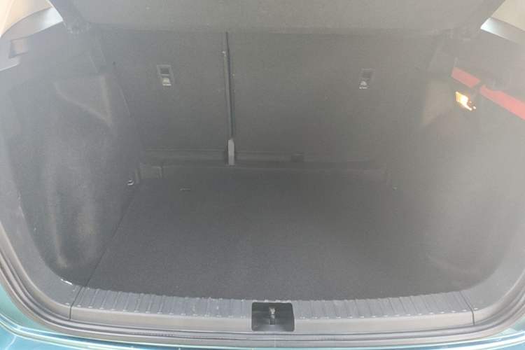 Used Volkswagen Tharu 2020 280TSI Two-Wheel Drive Comfort Edition China VI Standard Trunk