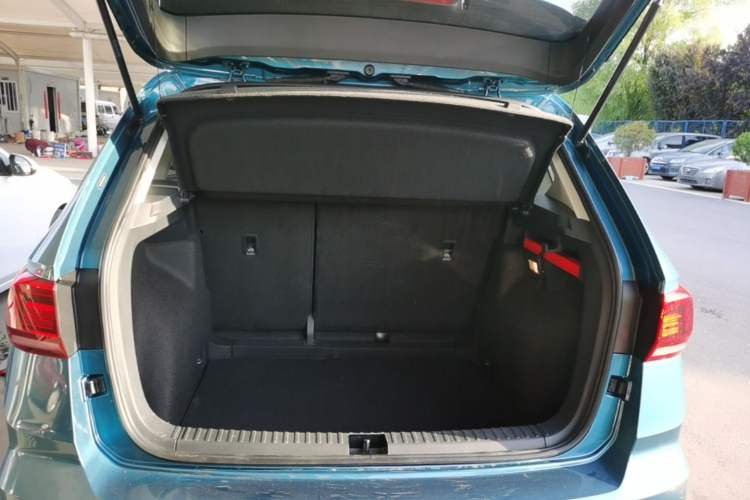 Used Volkswagen Tharu 2020 280TSI Two-Wheel Drive Luxury Plus Version China VI Standard Trunk