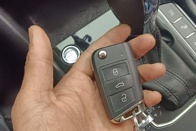 Used Volkswagen Tharu 2020 280TSI Two-Wheel-Drive Flagship Version China VI Vehicle Key