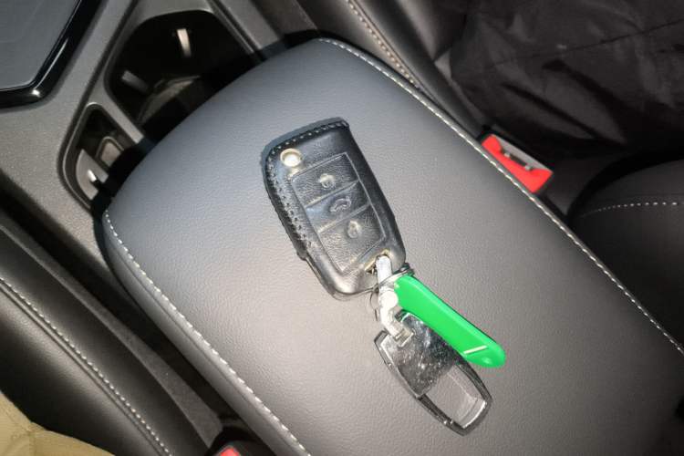 Used Volkswagen Tharu 2020 280TSI Two-Wheel Drive Comfort Edition China VI Standard Vehicle Key