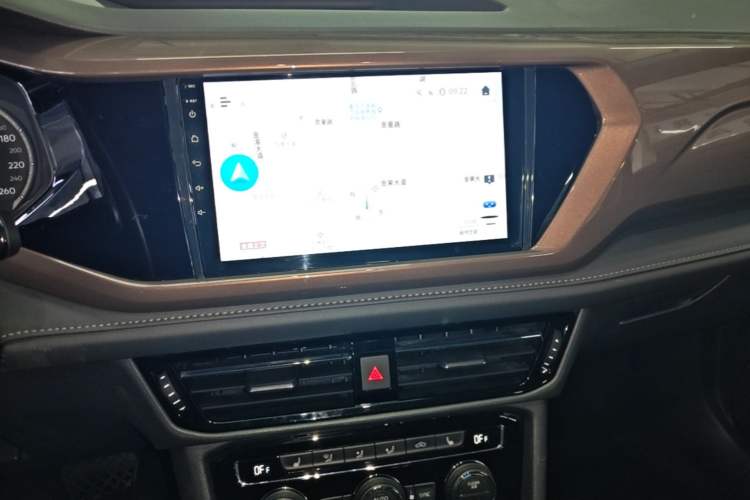 Used Volkswagen Tharu 2020 280TSI Two-Wheel Drive Luxury Edition China VI Standard Audio And AC Panel
