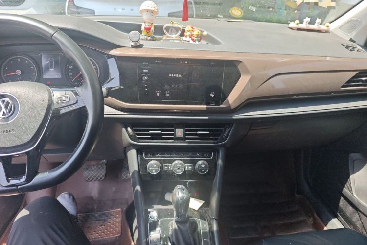 Used Volkswagen Tharu 2020 280TSI Two-Wheel Drive Luxury Edition China VI Standard Audio And AC Panel