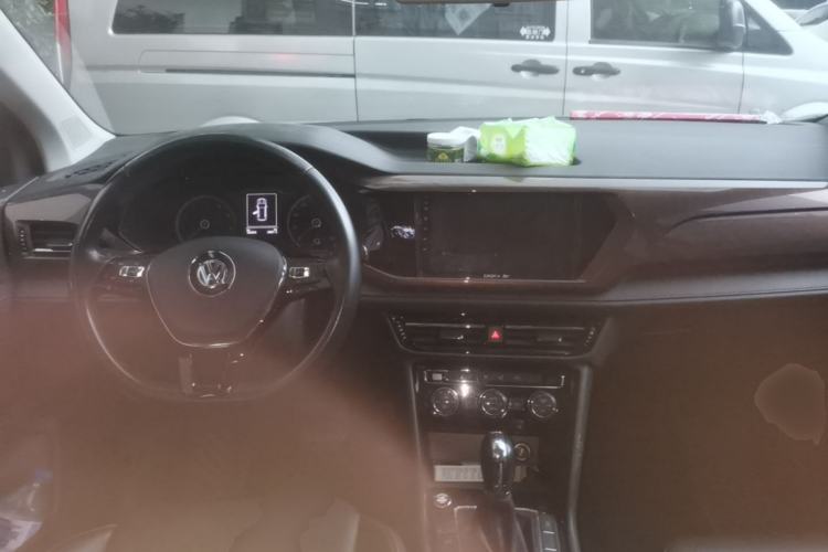 Used Volkswagen Tharu 2020 280TSI Two-Wheel Drive Comfort Edition China VI Standard Center Console