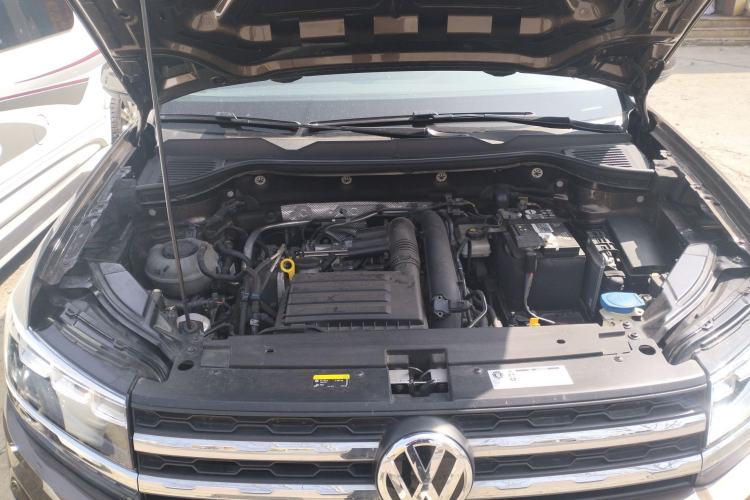 Used Volkswagen Tharu 2020 280TSI Two-Wheel Drive Trend Edition China VI Standard Engine Bay