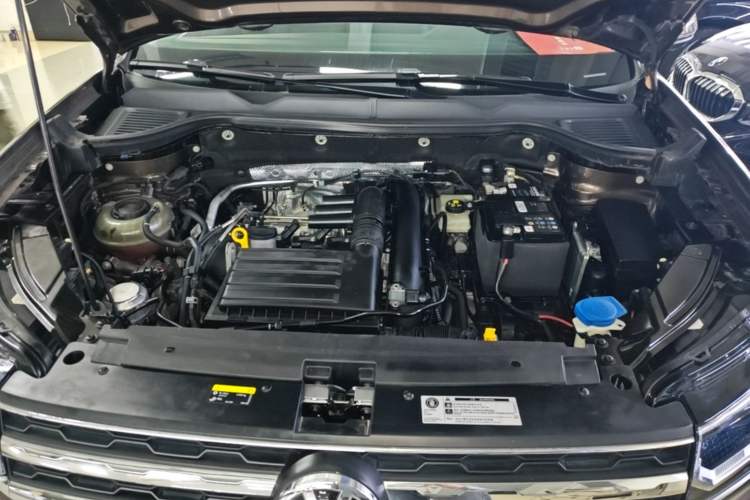 Used Volkswagen Tharu 2020 280TSI Two-Wheel Drive Luxury Edition China VI Standard Engine Bay