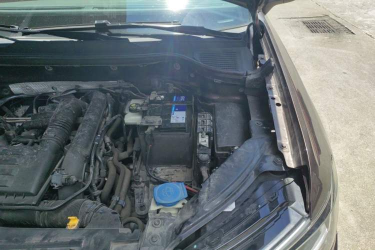 Used Volkswagen Tharu 2020 280TSI Two-Wheel Drive Luxury Plus Version China VI Standard Engine Bay Left