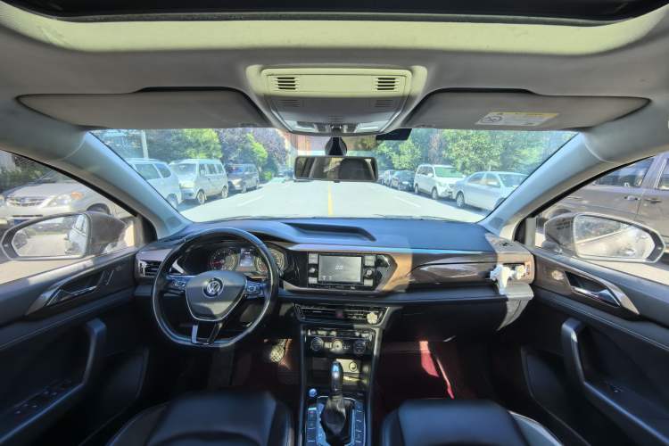 Used Volkswagen Tharu 2020 280TSI Two-Wheel Drive Comfort Edition China VI Standard Interior 1