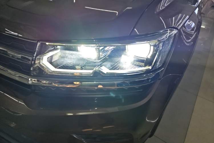 Used Volkswagen Tharu 2020 280TSI Two-Wheel Drive Luxury Edition China VI Standard Left Front Headlight