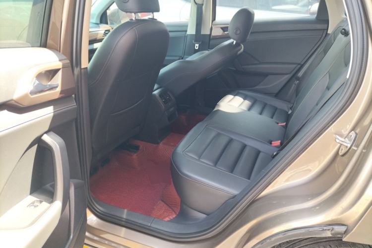 Used Volkswagen Tharu 2020 280TSI Two-Wheel Drive Comfort Edition China VI Standard Left Rear Seat