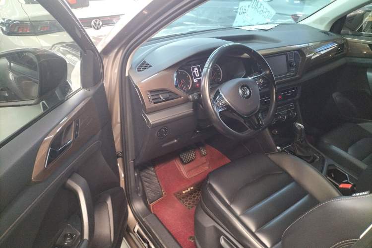 Used Volkswagen Tharu 2020 280TSI Two-Wheel Drive Comfort Edition China VI Standard Interior 3
