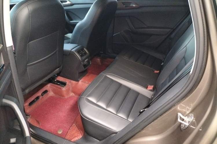 Used Volkswagen Tharu 2020 280TSI Two-Wheel Drive Comfort Edition China VI Standard Interior 4