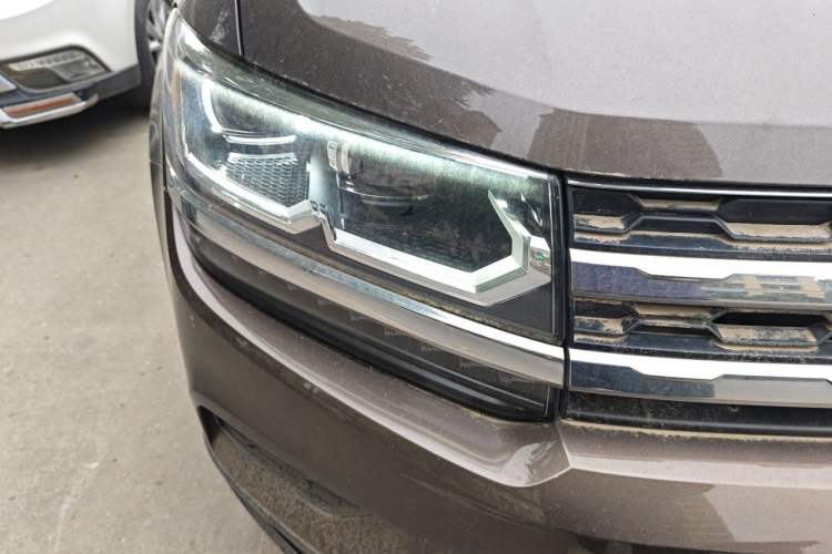 Used Volkswagen Tharu 2020 280TSI Two-Wheel Drive Luxury Edition China VI Standard Right Front Headlight