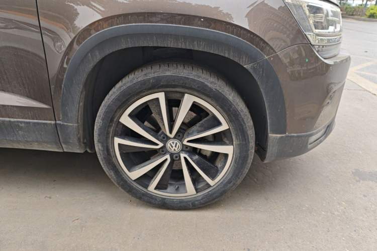 Used Volkswagen Tharu 2020 280TSI Two-Wheel Drive Luxury Edition China VI Standard Right Front Wheel Hub