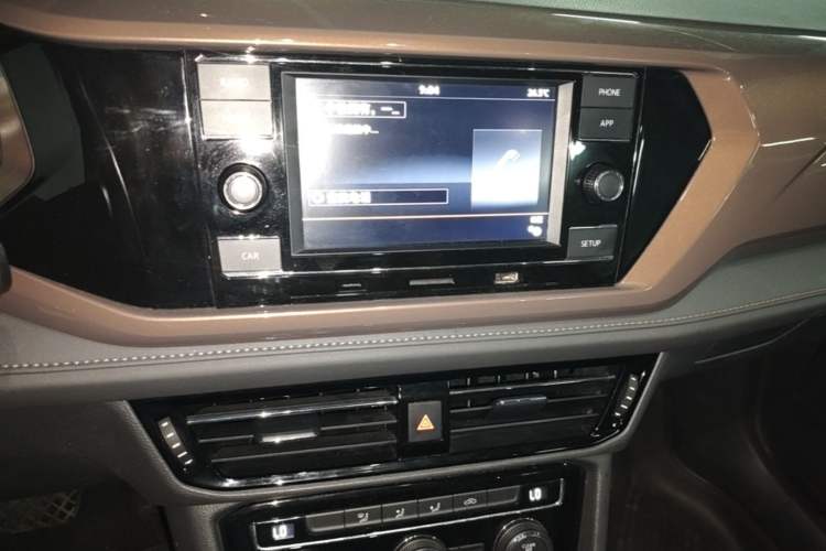 Used Volkswagen Tharu 2020 280TSI Two-Wheel Drive Comfort Edition China VI Standard Audio And AC Panel