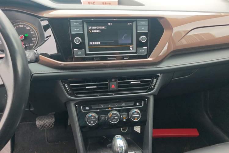 Used Volkswagen Tharu 2020 280TSI Two-Wheel Drive Comfort Edition China VI Standard Audio And AC Panel