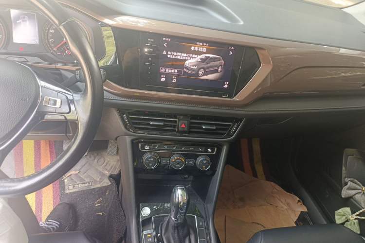 Used Volkswagen Tharu 2020 280TSI Two-Wheel Drive Luxury Plus Version China VI Standard Audio And AC Panel