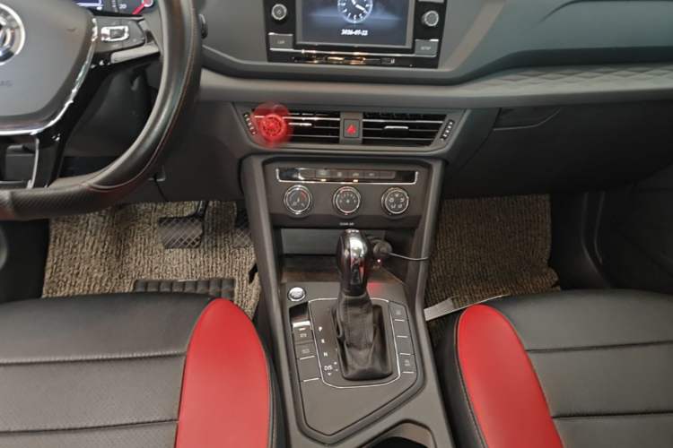 Used Volkswagen Tharu 2020 280TSI Two-Wheel Drive Trend Edition China VI Standard Audio And AC Panel