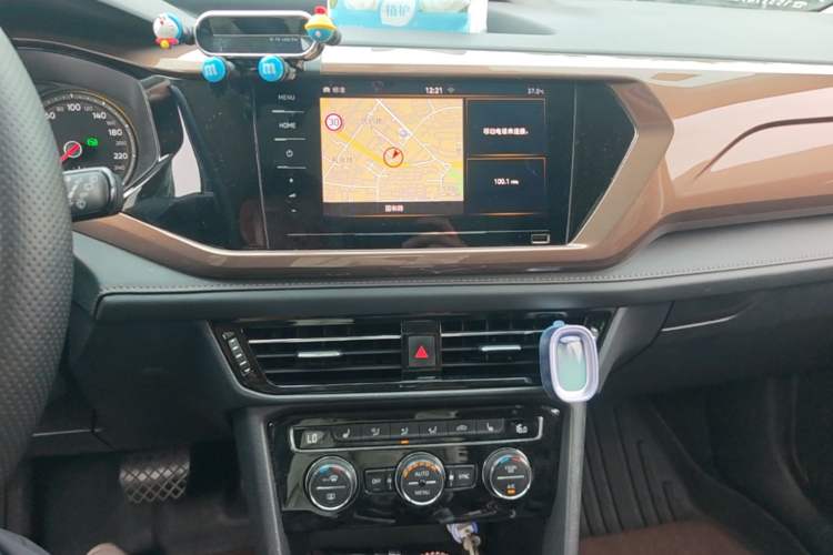 Used Volkswagen Tharu 2020 280TSI Two-Wheel Drive Luxury Edition China VI Standard Audio And AC Panel