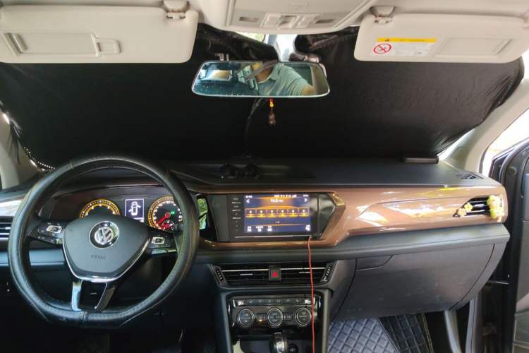 Used Volkswagen Tharu 2020 280TSI Two-Wheel Drive Luxury Plus Version China VI Standard Center Console