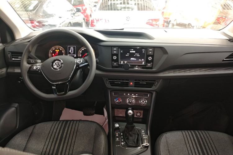 Used Volkswagen Tharu 2020 280TSI Two-Wheel Drive Trend Edition China VI Standard Center Console