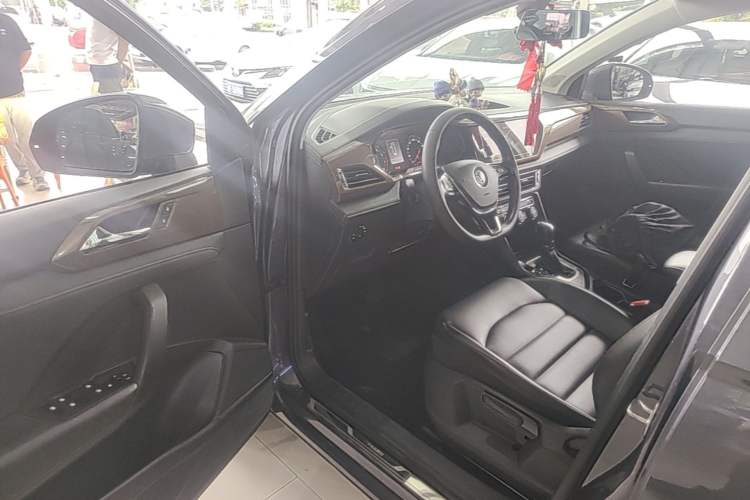 Used Volkswagen Tharu 2020 280TSI Two-Wheel Drive Luxury Edition China VI Standard Driver Seat