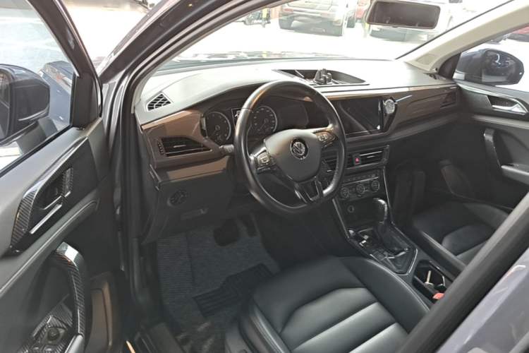 Used Volkswagen Tharu 2020 280TSI Two-Wheel Drive Luxury Plus Version China VI Standard Driver Seat