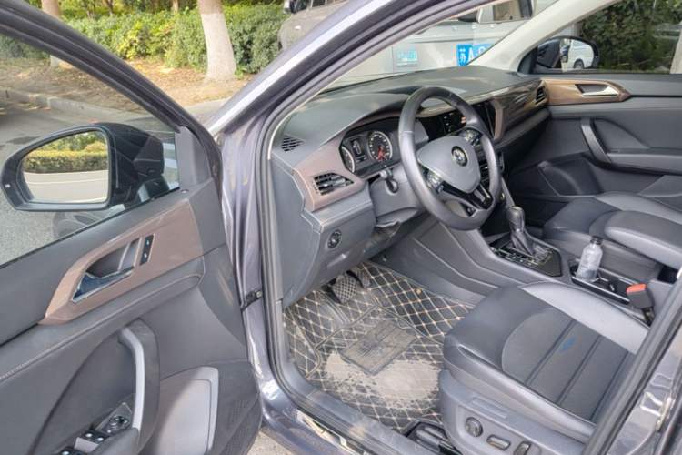 Used Volkswagen Tharu 2020 280TSI Two-Wheel Drive Luxury Plus Version China VI Standard Driver Seat