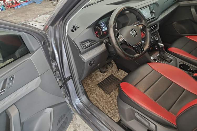Used Volkswagen Tharu 2020 280TSI Two-Wheel Drive Trend Edition China VI Standard Driver Seat