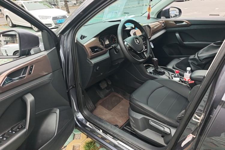 Used Volkswagen Tharu 2020 280TSI Two-Wheel Drive Luxury Edition China VI Standard Driver Seat