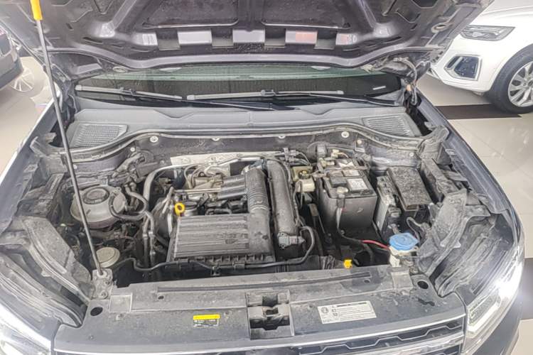 Used Volkswagen Tharu 2020 280TSI Two-Wheel Drive Luxury Edition China VI Standard Engine Bay
