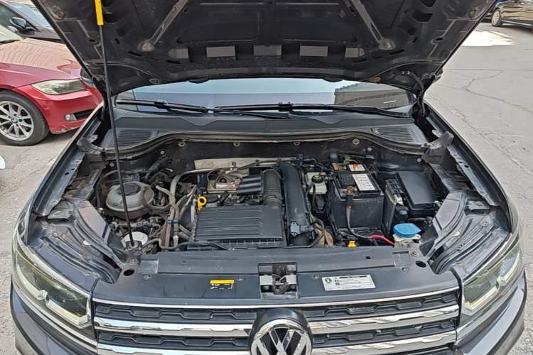 Used Volkswagen Tharu 2020 280TSI Two-Wheel Drive Luxury Edition China VI Standard Engine Bay