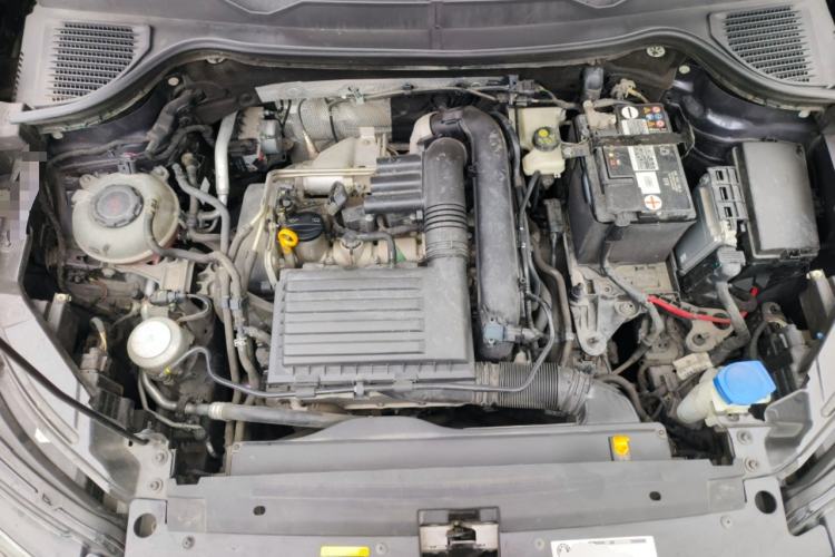 Used Volkswagen Tharu 2020 280TSI Two-Wheel Drive Luxury Edition China VI Standard Engine Bay