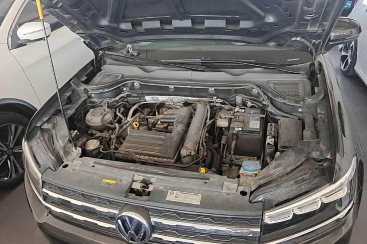 Used Volkswagen Tharu 2020 280TSI Two-Wheel Drive Trend Edition China VI Standard Engine Bay