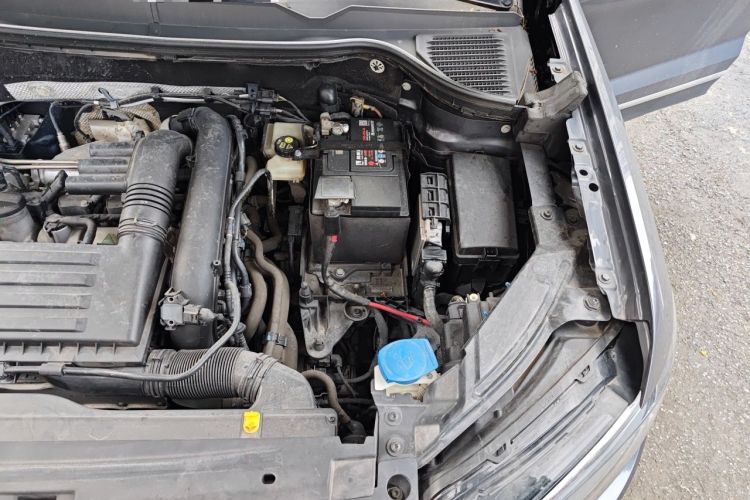 Used Volkswagen Tharu 2020 280TSI Two-Wheel Drive Comfort Edition China VI Standard Engine Bay Left