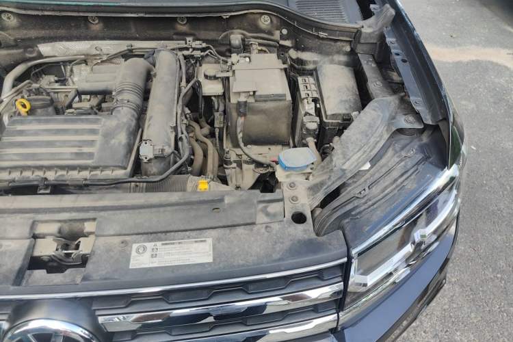 Used Volkswagen Tharu 2020 280TSI Two-Wheel Drive Luxury Plus Version China VI Standard Engine Bay Left