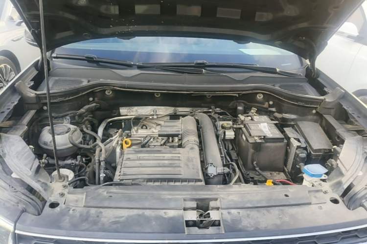 Used Volkswagen Tharu 2020 280TSI Two-Wheel Drive Luxury Edition China VI Standard Engine Bay