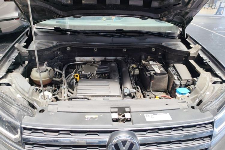 Used Volkswagen Tharu 2020 280TSI Two-Wheel Drive Luxury Plus Version China VI Standard Engine Bay
