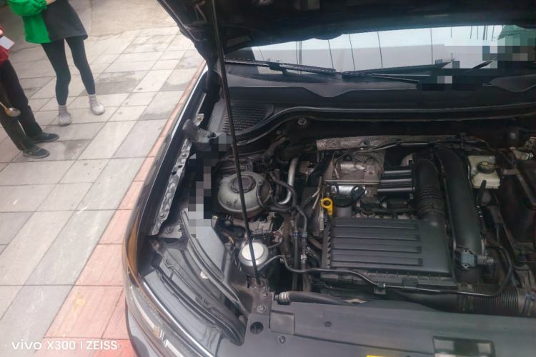 Used Volkswagen Tharu 2020 280TSI Two-Wheel Drive Luxury Plus Version China VI Standard Engine Bay Right