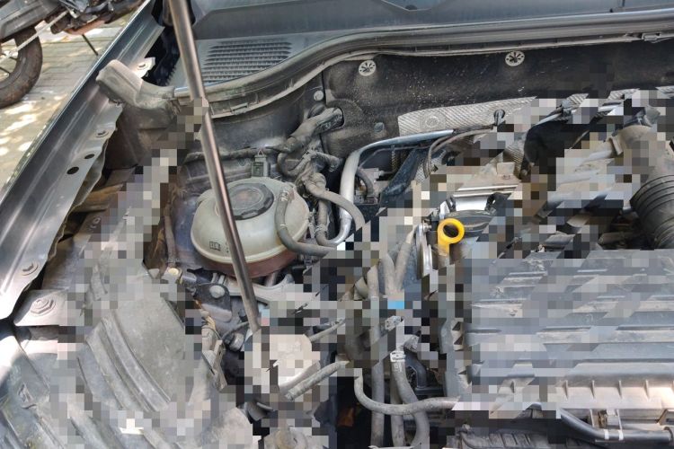 Used Volkswagen Tharu 2020 280TSI Two-Wheel Drive Luxury Plus Version China VI Standard Engine Bay Right
