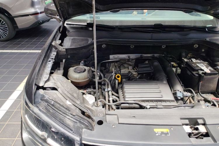 Used Volkswagen Tharu 2020 280TSI Two-Wheel Drive Luxury Plus Version China VI Standard Engine Bay Right