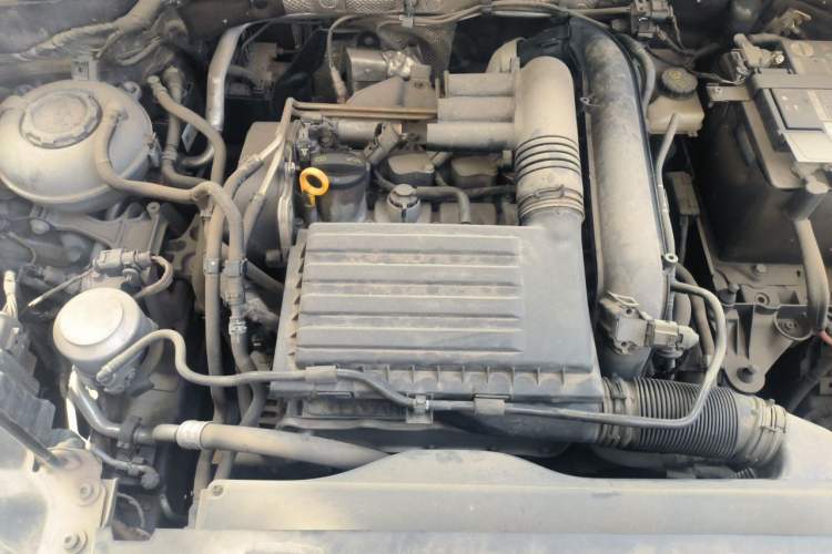 Used Volkswagen Tharu 2020 280TSI Two-Wheel Drive Luxury Edition China VI Standard Engine Bay Right