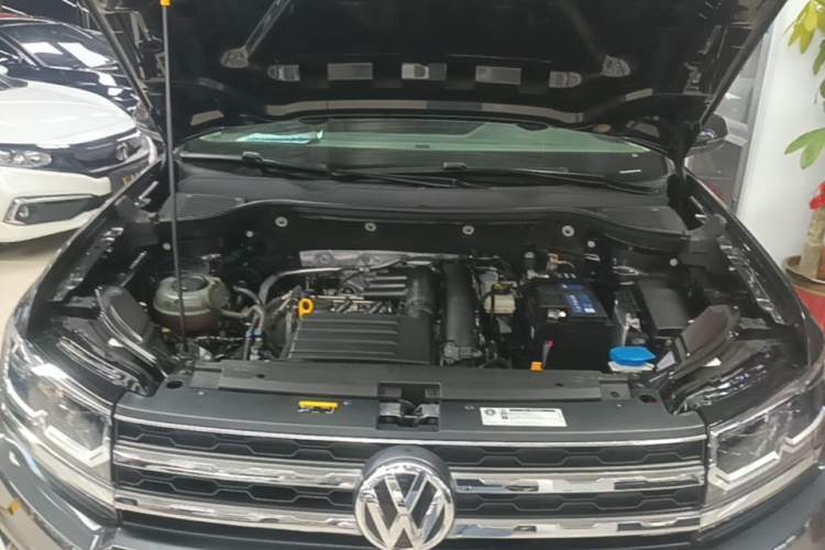 Used Volkswagen Tharu 2020 280TSI Two-Wheel Drive Luxury Plus Version China VI Standard Engine Bay
