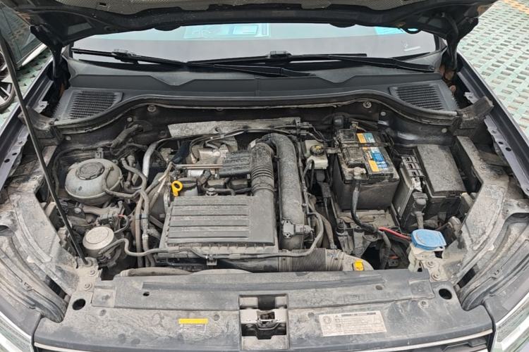 Used Volkswagen Tharu 2020 280TSI Two-Wheel Drive Luxury Edition China VI Standard Engine Bay