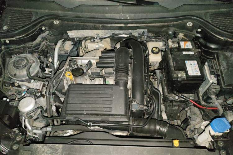 Used Volkswagen Tharu 2020 280TSI Two-Wheel Drive Trend Edition China VI Standard Engine Bay