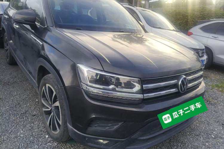 Used Volkswagen Tharu 2020 280TSI Two-Wheel Drive Luxury Edition China VI Standard Front Right 45 Deg
