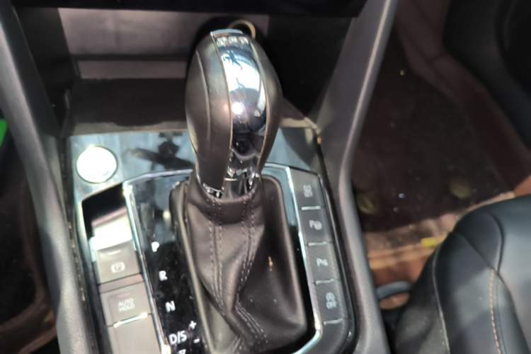 Used Volkswagen Tharu 2020 Revised Version 330TSI Four-Wheel Drive Flagship Edition China VI Gear Lever