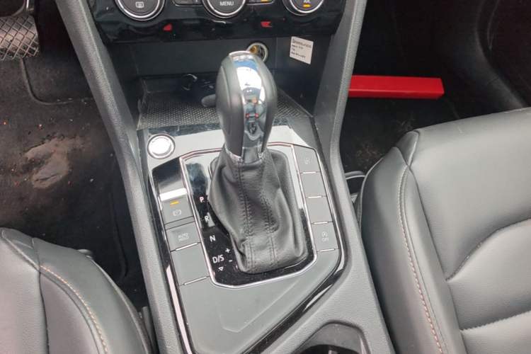 Used Volkswagen Tharu 2020 280TSI Two-Wheel Drive Comfort Edition China VI Standard Gear Lever