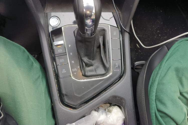Used Volkswagen Tharu 2020 280TSI Two-Wheel Drive Luxury Edition China VI Standard Gear Lever
